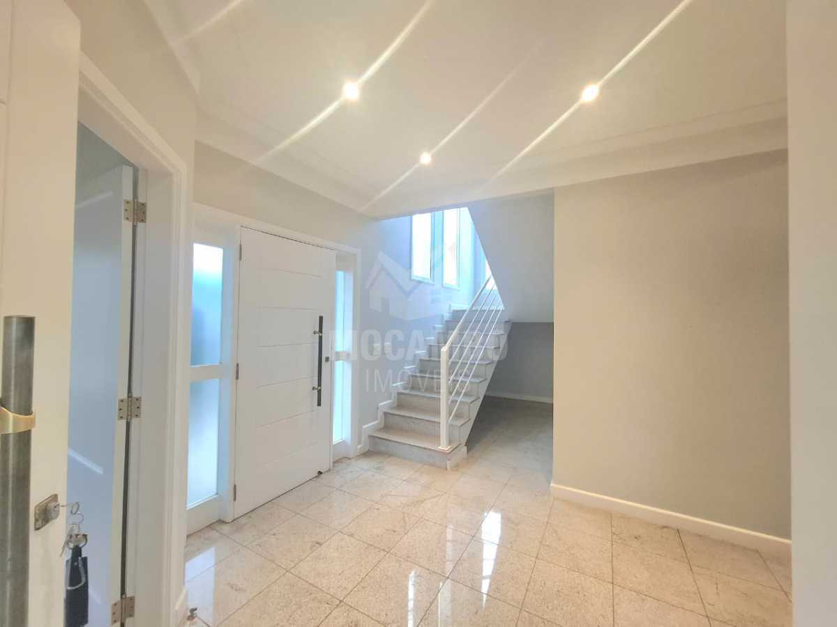 Hall - 2