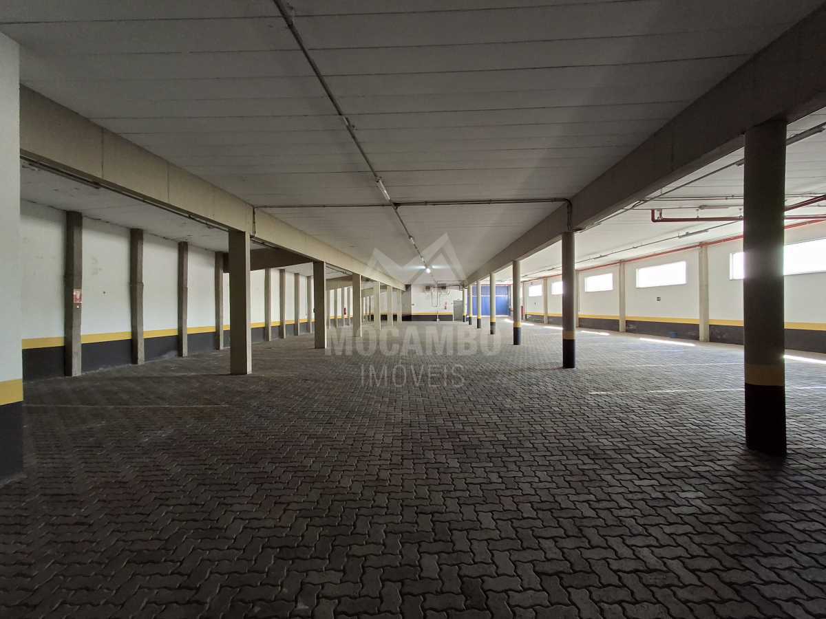 estacionamento interno - 19