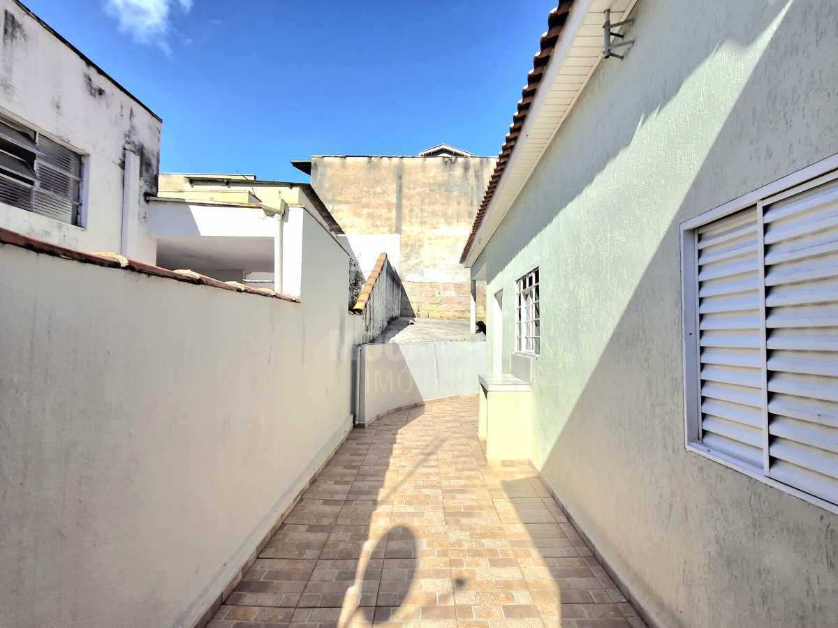 Conheça Corredor externo do imóvel - Casa 2 quartos para alugar Itatiba,SP Centro - R$ 2.680 - FCCA21999 - 12 Corredor externo - 12