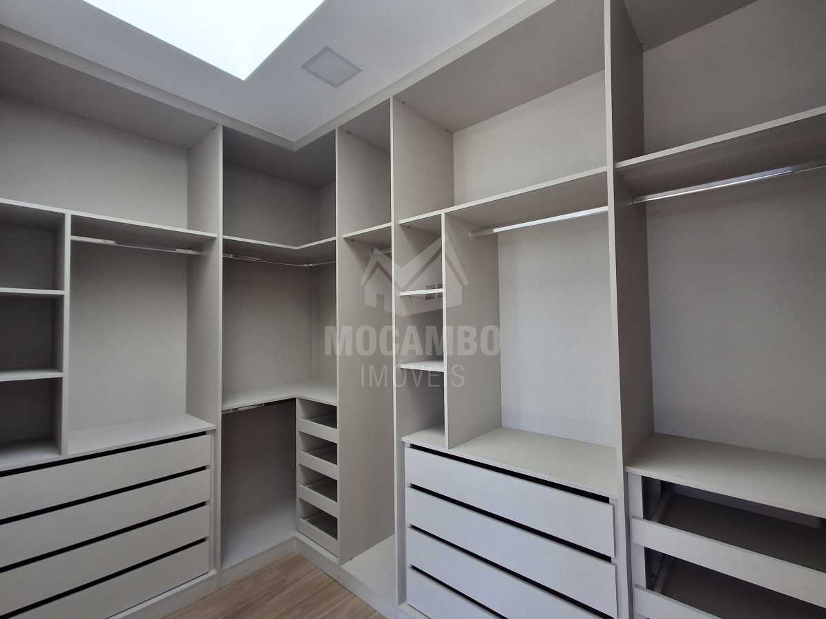 Conheça Closet da suíte master do imóvel - Casa em Condomínio 4 quartos para venda e aluguel Itatiba,SP Condomínio San Giovanni - R$ 3.700.000 - FCCN40347 - 19 Closet da suíte master - 19