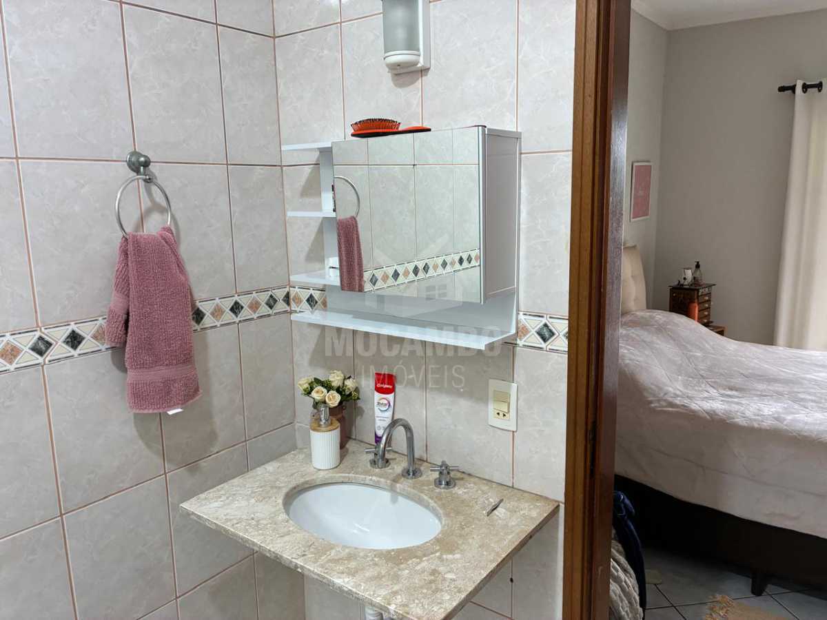 Alzira 12. - 12