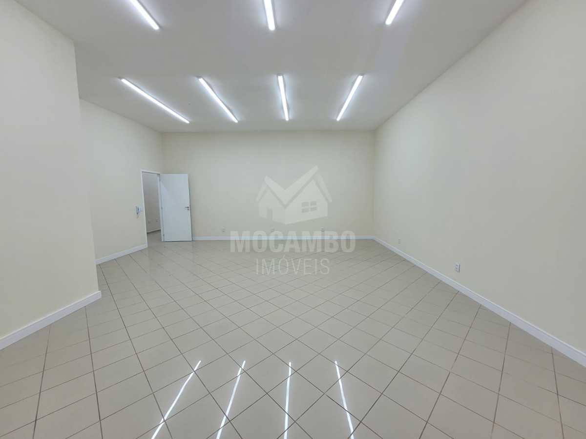 Conheça sala do imóvel - Sala Comercial 43m² para alugar Itatiba,SP Centro - R$ 2.100 - FCSL00453 - 3 sala - 3