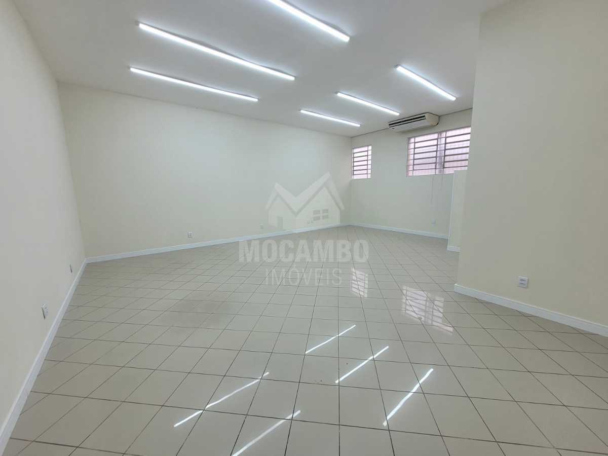 Conheça sala do imóvel - Sala Comercial 43m² para alugar Itatiba,SP Centro - R$ 2.100 - FCSL00453 - 4 sala - 4
