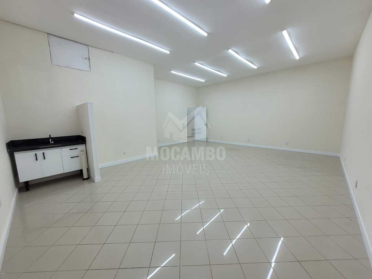 Conheça sala do imóvel - Sala Comercial 43m² para alugar Itatiba,SP Centro - R$ 2.100 - FCSL00453 - 1 sala - 1