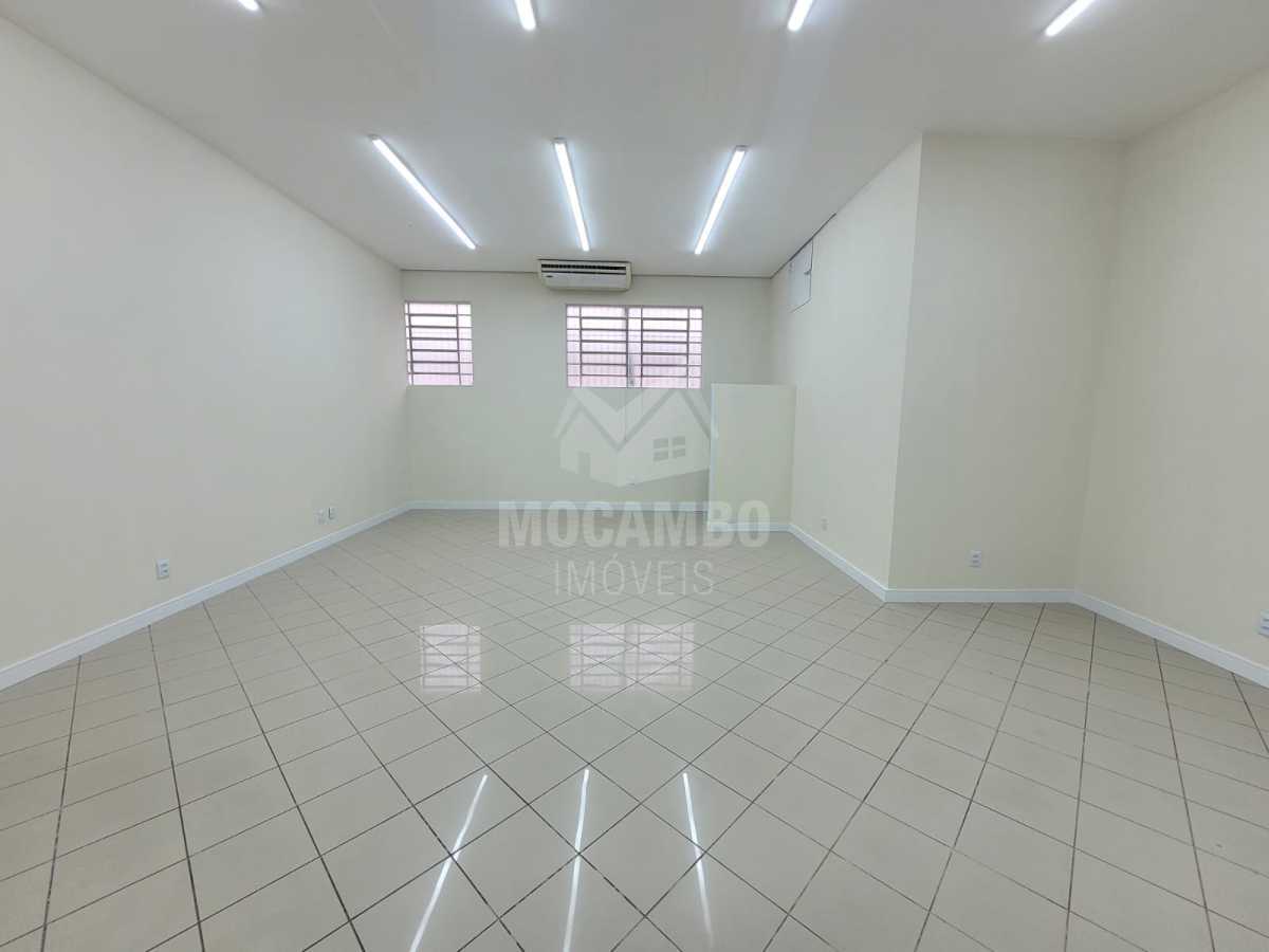 Conheça sala do imóvel - Sala Comercial 43m² para alugar Itatiba,SP Centro - R$ 2.100 - FCSL00453 - 2 sala - 2