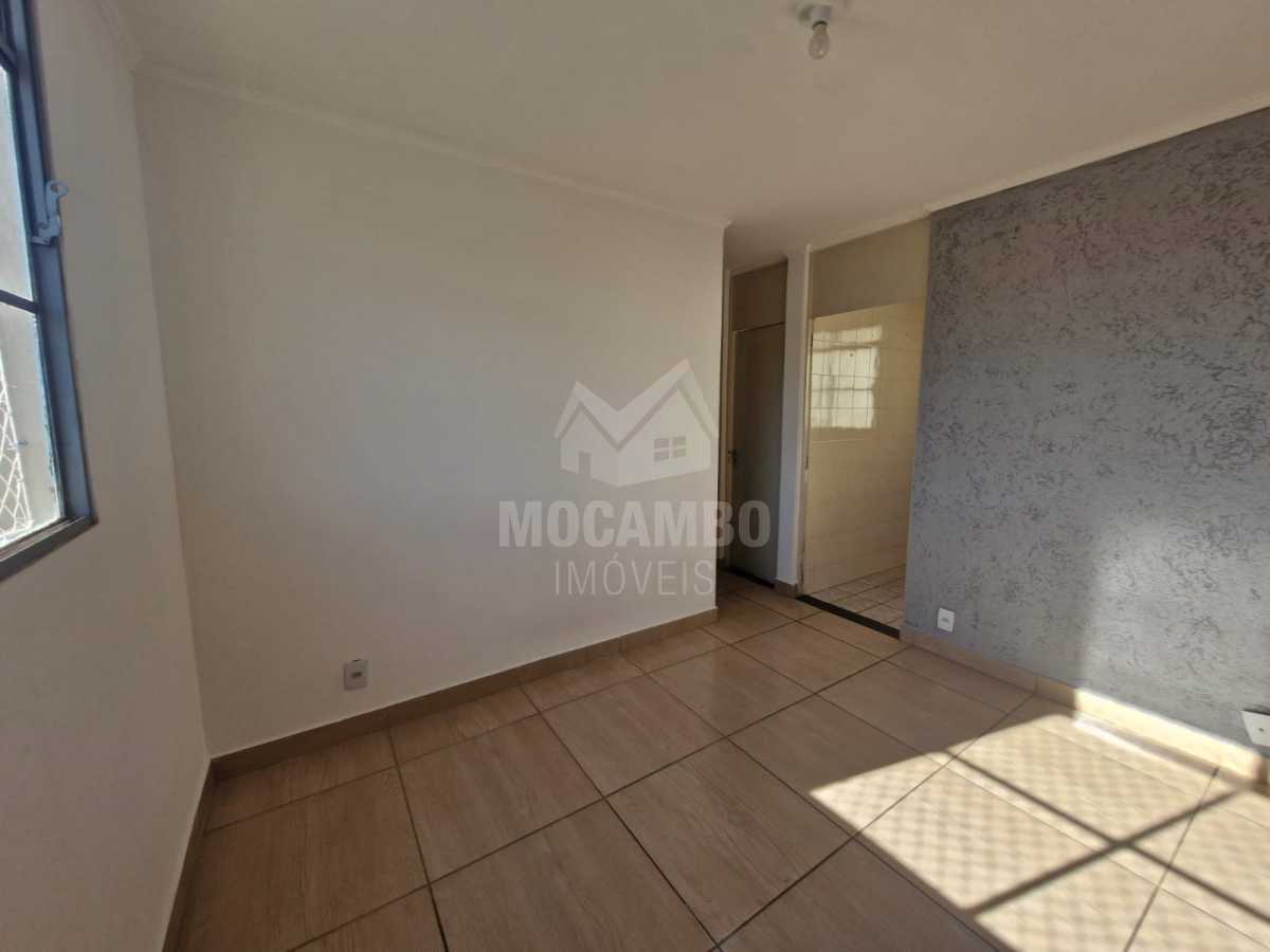 Conheça Sala do imóvel - Apartamento 2 quartos à venda Itatiba,SP Núcleo Residencial João Corradini - R$ 180.000 - FCAP22249 - 5 Sala - 5
