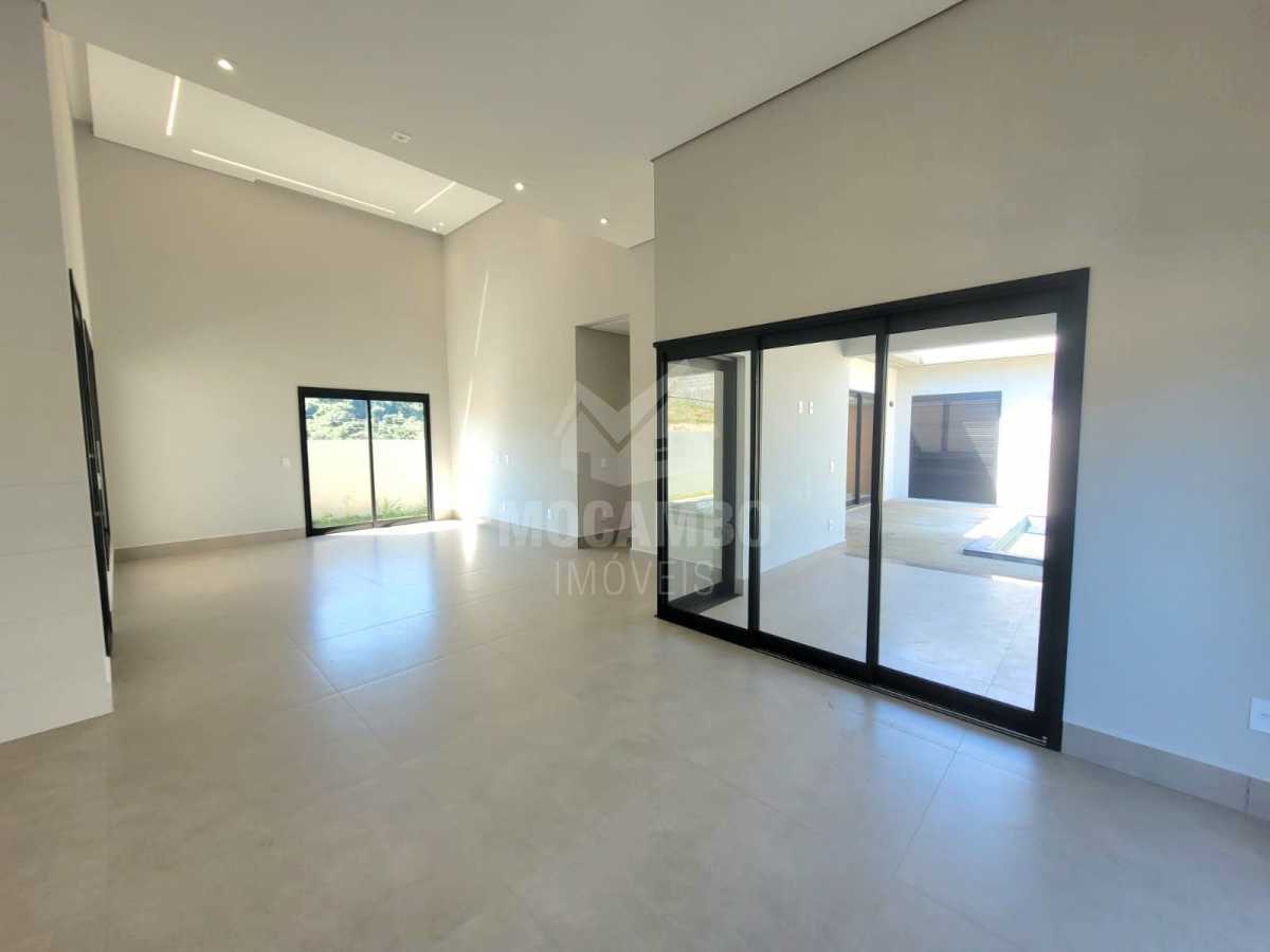 Conheça Sala de estar e jantar do imóvel - Casa em Condomínio 4 quartos para alugar Itatiba,SP Bairro Itapema - R$ 6.800 - FCCN40352 - 2 Sala de estar e jantar - 2