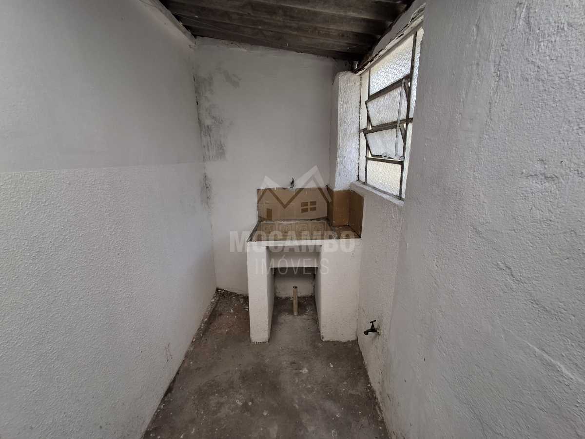 Área de Serviço - 15