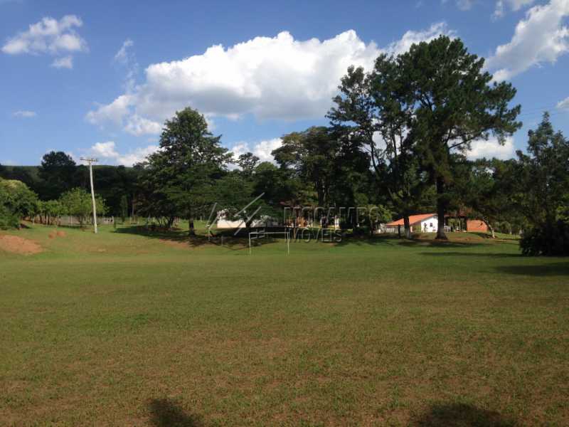 Campo de Futebol - 13
