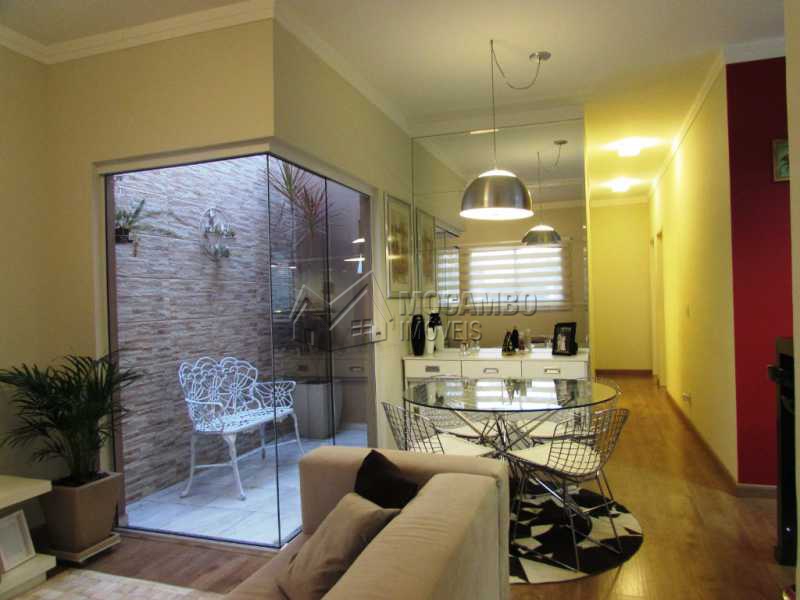 Sala - 4
