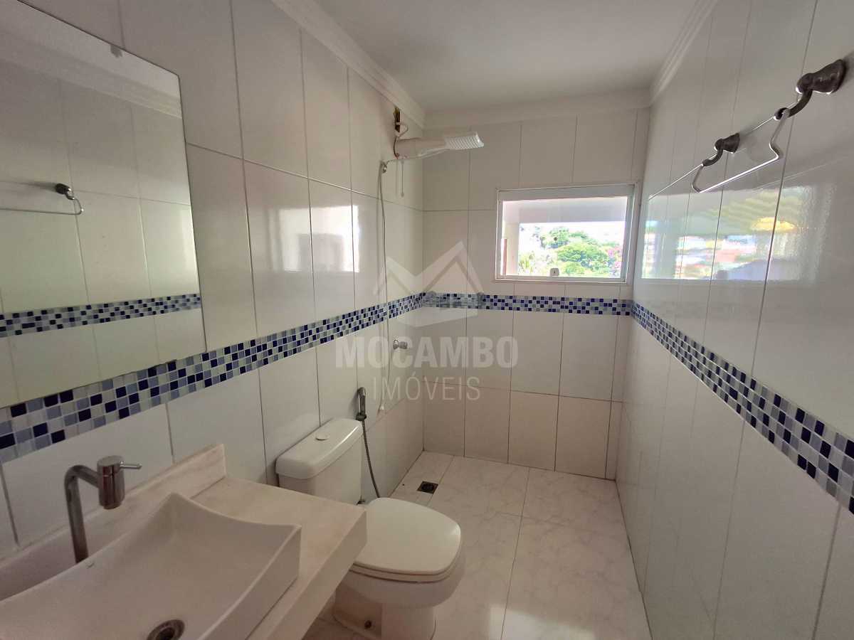 Banheiro quarto piso inferior - 15