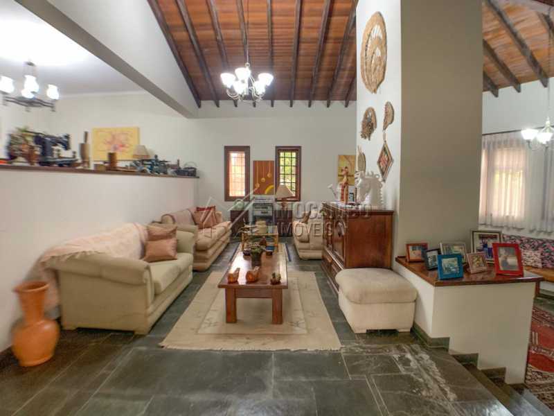 d3632f8f-cd1c-4e61-8ed0-71492b - 24