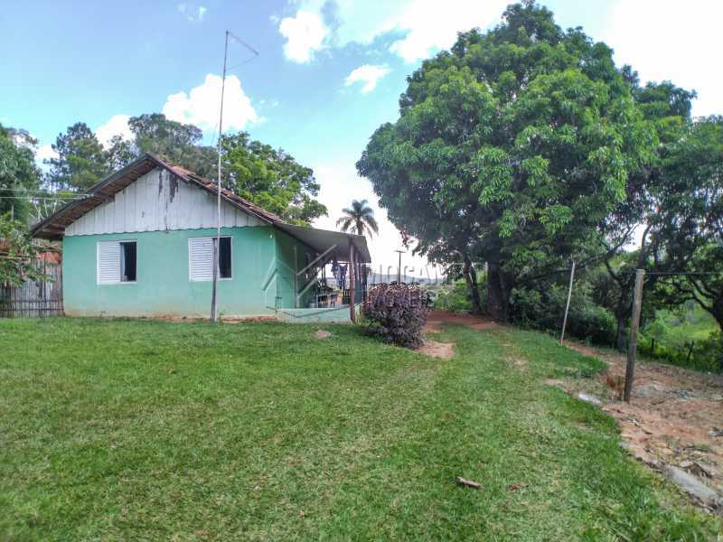Casa de caseiro - 4