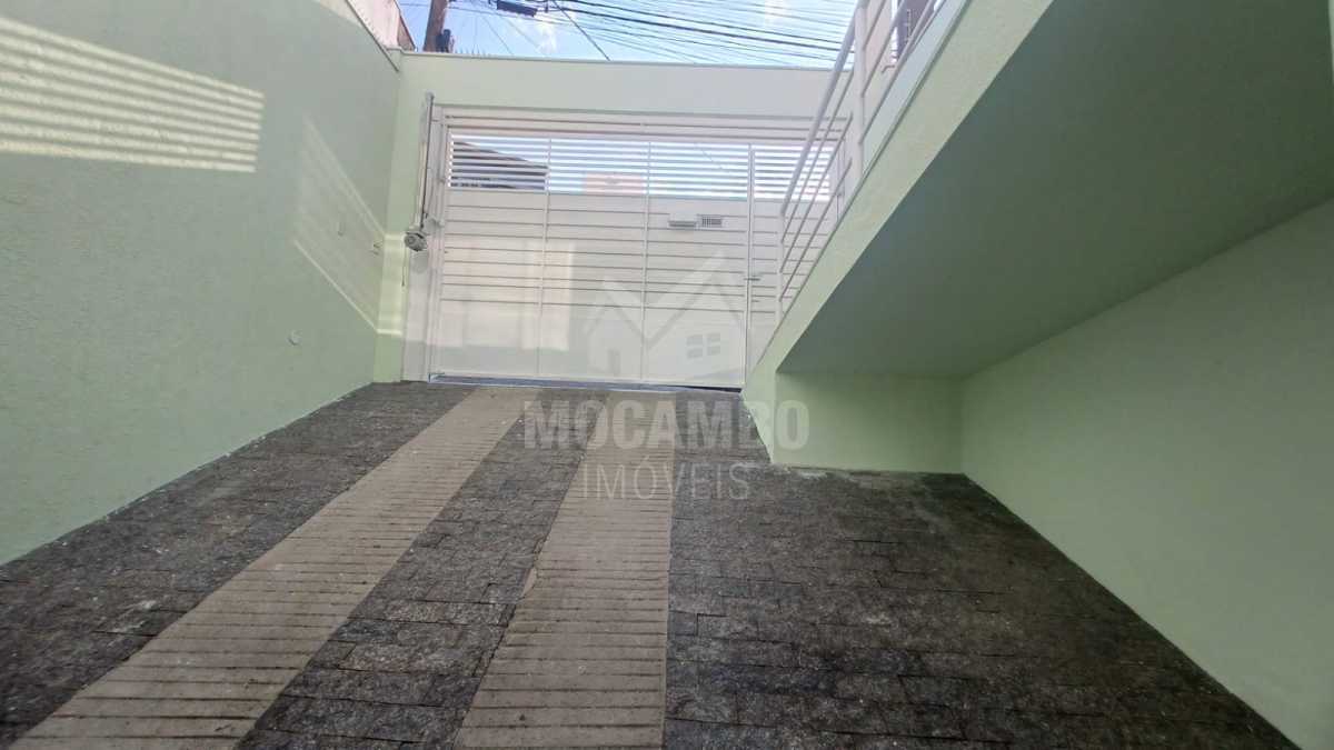 Acesso a Garagem  - 13