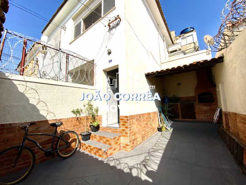 20 Area exclusiva garagem e ch - 20