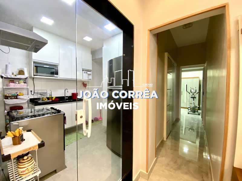 17 Copa cozinha e corredor. - 17