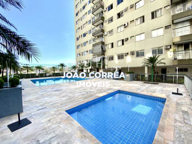 19 Piscina. - 19