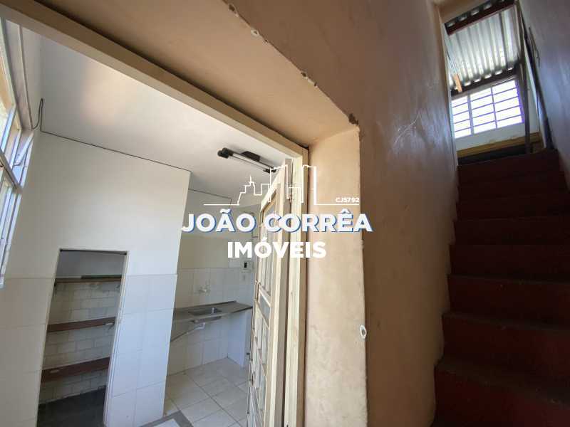 Conheça 10 Cozinha e acesso ao segundo do imóvel - Casa à venda Rua Ana Neri,Rio de Janeiro,RJ Rocha - R$ 245.000 - CBCA40015 - 10 10 Cozinha e acesso ao segundo - 10
