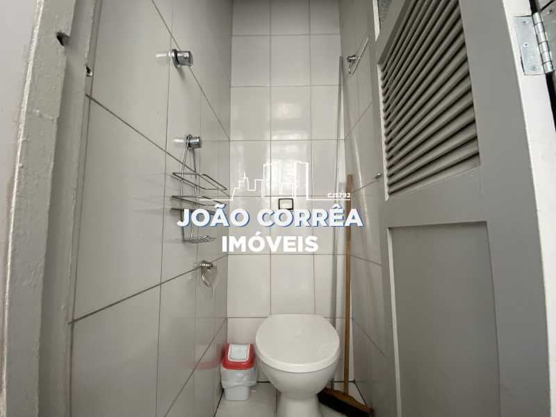 19 Banheiro servico. - 19