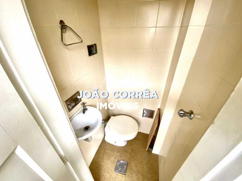 17 Banheiro servico - 17