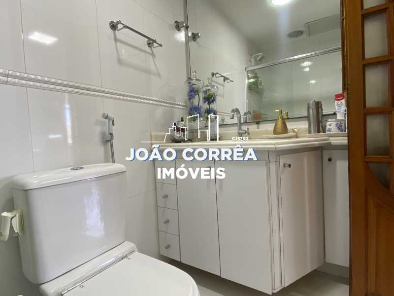 Conheça 13 Banheiro social 2 Pav. do imóvel - Cobertura à venda Rua São Brás, Todos os Santos, Rio de Janeiro - R$ 700.000 - CBCO30021 - 13 13 Banheiro social 2 Pav. - 13