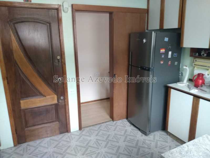 2e0caca0-7d1f-4809-8f64-5e85c2 - 16