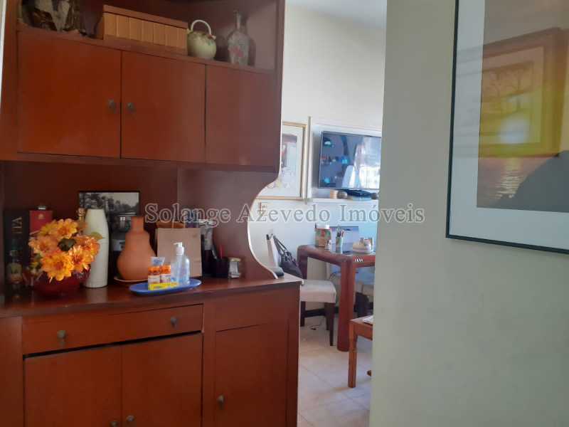 thumbnail_PHOTO-2022-10-28-20- - 3