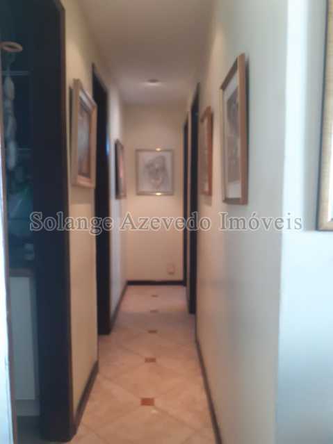 thumbnail_PHOTO-2022-10-28-20- - 6