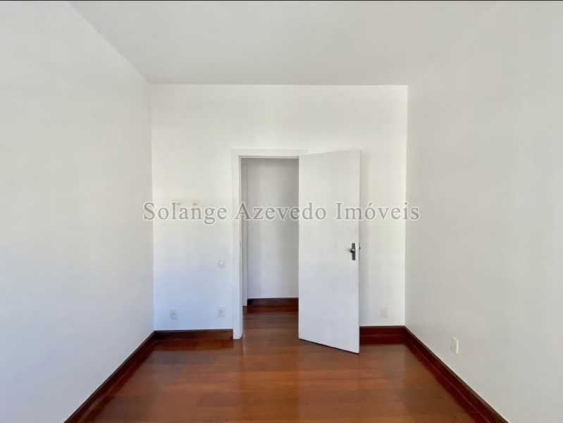 Ótima localização - Apartamento de 4 quartos na Tijuca junto ao metro Saens Pena . - TJAP40158