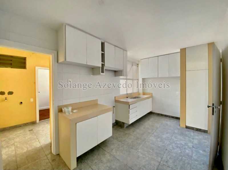Ótima localização - Apartamento de 4 quartos na Tijuca junto ao metro Saens Pena . - TJAP40158
