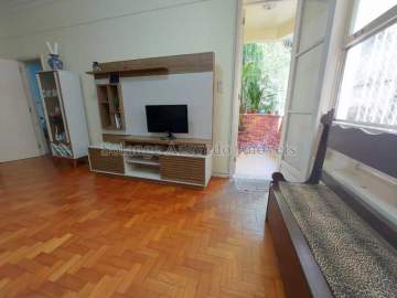 Ótima localização - Grajaú - Rua Comendador Martineli - Ampla sala - 2 quartos - Banheiro social - Dependência Completa - TJAP21894