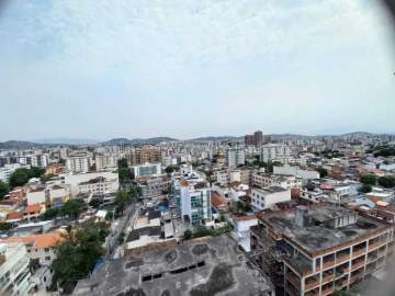 Ótima localização - Méier - Rua Carolina Santos - Sala ampla - 3 amplos quartos - 2 Banheiros - Dependência completa - 1 vaga parqueamento - TJAP31258