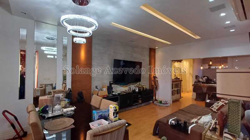 WhatsApp Image 2025-05-17 at 1 - 7