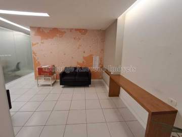 Imperdível - LOJA COMERCIAL NA TIJUCA DE 180M². PRONTA PARA TRABALHAR. - TJLJ00106