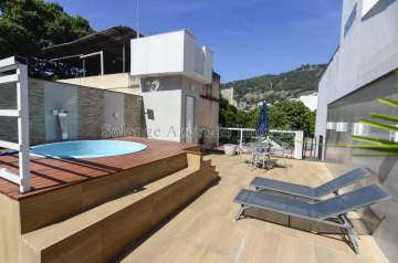 Imperdível - CASA DE VILA COM VAGA , TOTALMENTE REFORMADA E COM PISCINA E ESPAÇO GOURMET - TJCV30065