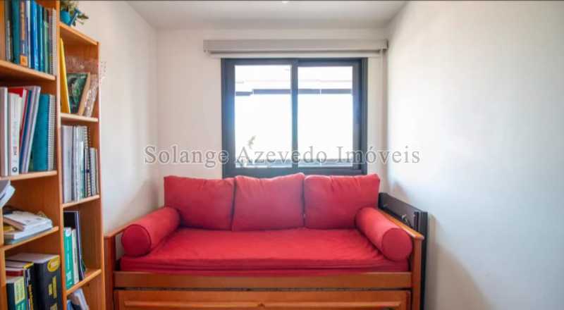 WhatsApp Image 2025-10-20 at 1 - 16