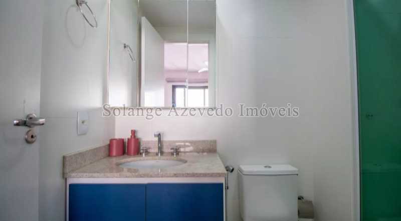 WhatsApp Image 2025-10-20 at 1 - 21