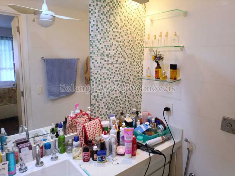 PHOTO-2025-11-08-10-18-19[4] - 18