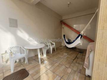 Ótima localização - Maracanã - Rua Almirante João Candido Brasil- Casa frente de rua duplex- 4 quartos, anexo de quartos, banheiro e cozinha, 5 vagas - TJCA50017