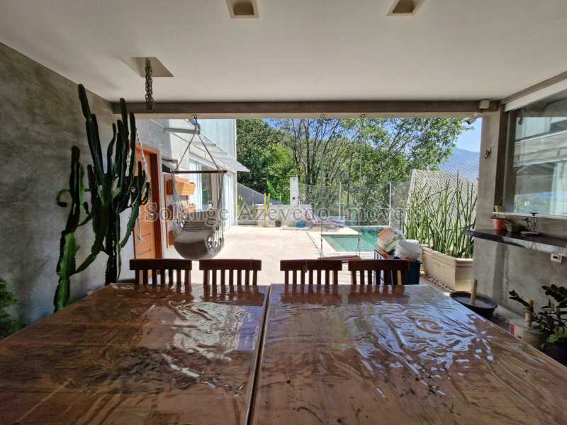 WhatsApp Image 2025-12-18 at 1 - 9