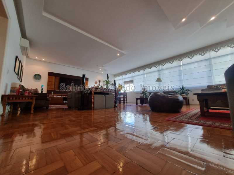 Sala com 50 m². - 2