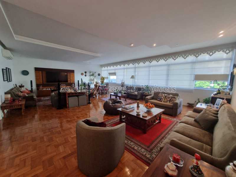 Sala com 50 m². - 3