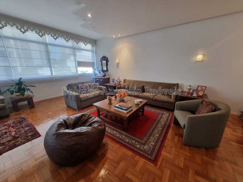 Sala com 50 m². - 8