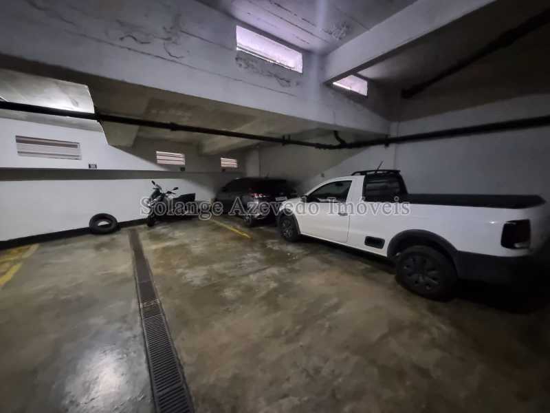 Garagem 2 vagas.  - 30