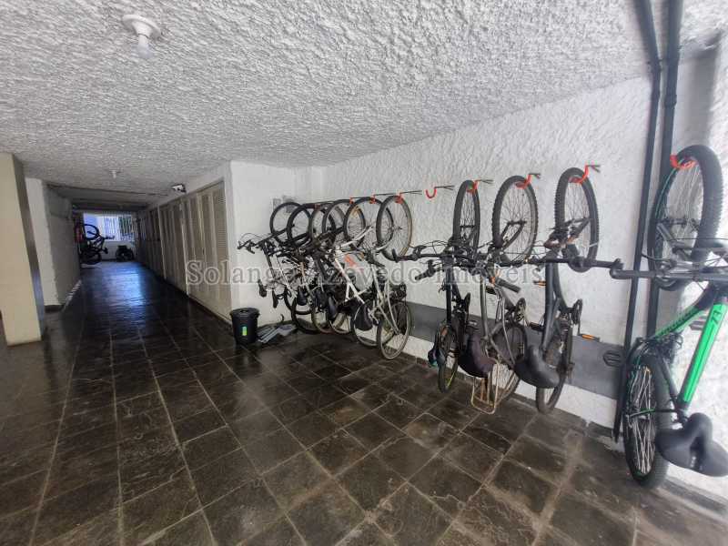 Bicicletário.  - 26