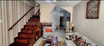 Imperdível - Casa Triplex de Vila na rua Marquês de Valença - Tijuca. - TJCV30076