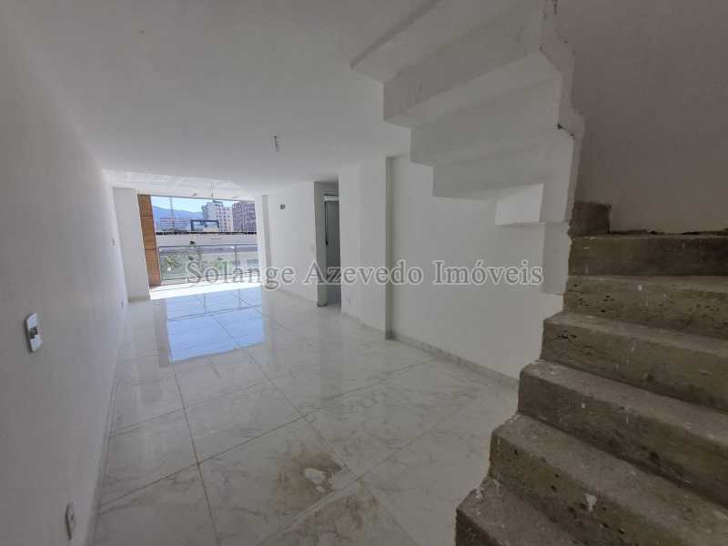 Sala Escada acesso 2º PAV. - 15