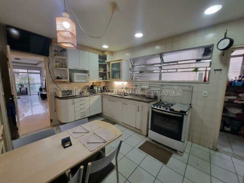 Cozinha ampla.  - 23
