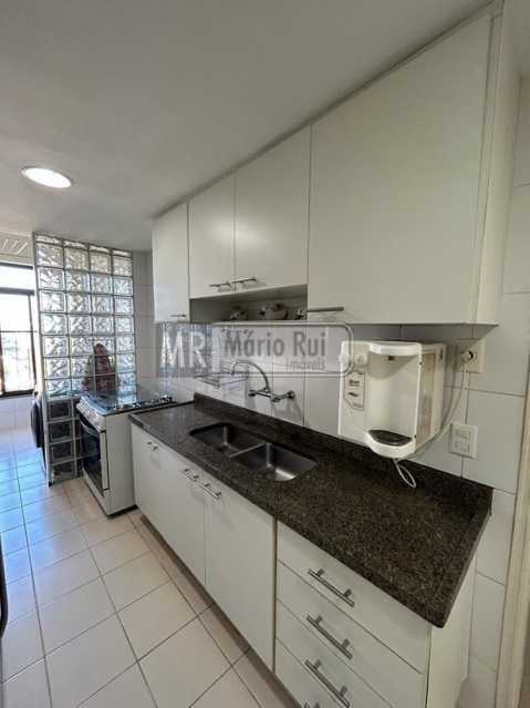 Conheça PHOTO-2024-06-03-16-19-19_10 do imóvel - Apartamento 3 quartos à venda Barra da Tijuca, Rio de Janeiro - R$ 1.950.000 - MRAP30100 - 9 PHOTO-2024-06-03-16-19-19_10 - 9