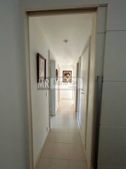 Conheça PHOTO-2024-06-03-16-19-19_17 do imóvel - Apartamento 3 quartos à venda Barra da Tijuca, Rio de Janeiro - R$ 1.950.000 - MRAP30100 - 12 PHOTO-2024-06-03-16-19-19_17 - 12